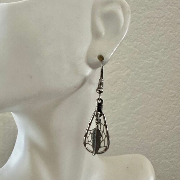 Dreamcatcher Feather Drop Earrings - Picture 4 of 7